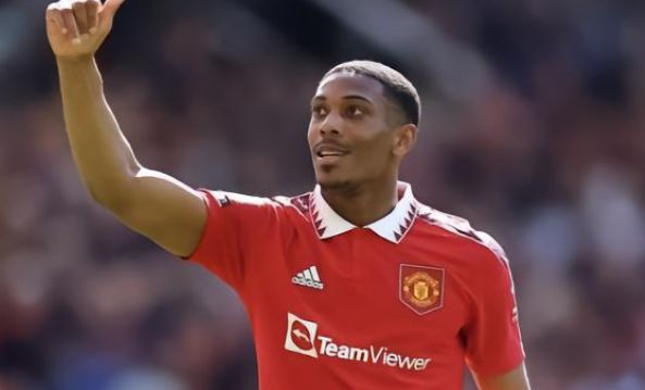 F1｜韋斯達賓封王後醉酒　當面反擊麥拿侖高層　對方尷尬離場.